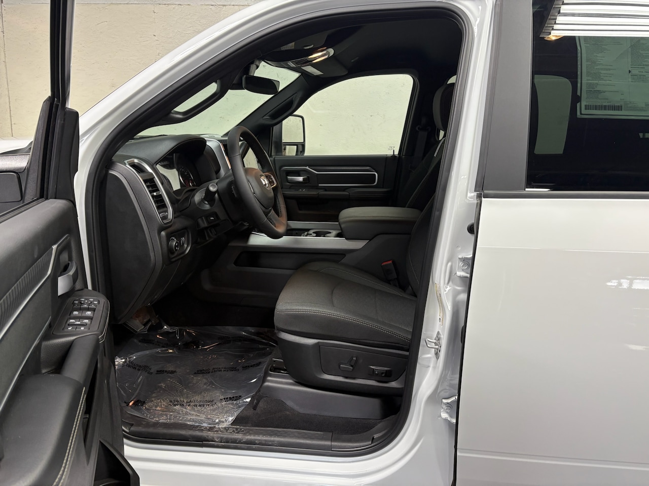 2026 RAM 2500 Big Horn - Photo 3