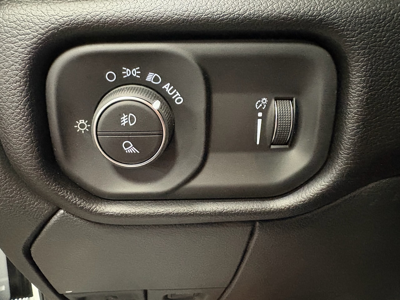 2026 RAM 2500 Big Horn - Photo 14