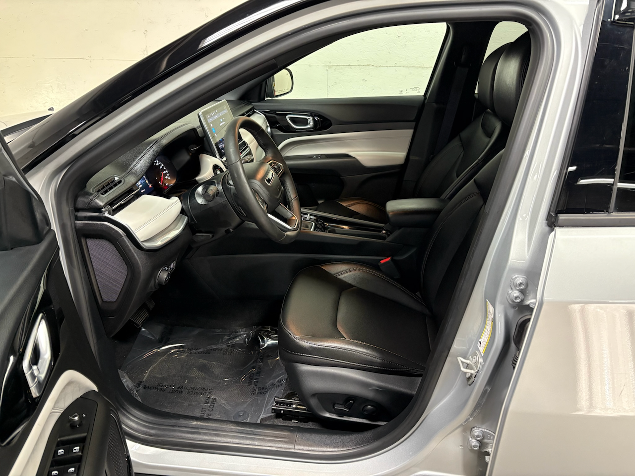 Used 2024 Jeep Compass Limited SUV
