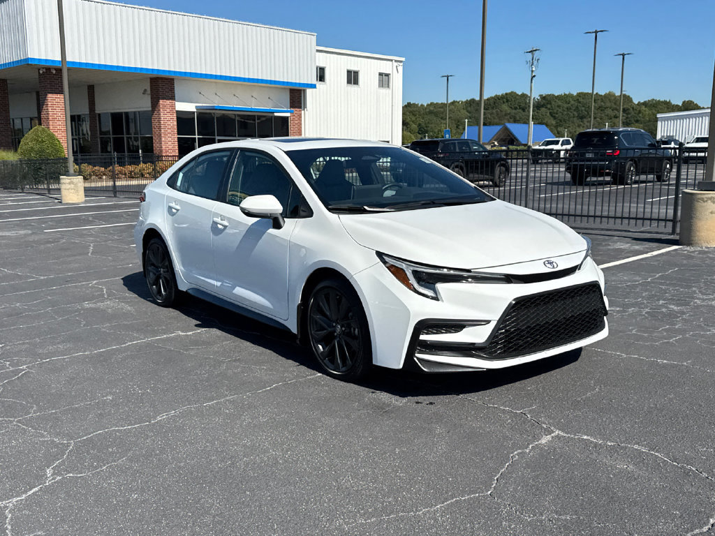 Used 2025 Toyota Corolla SE Sedan