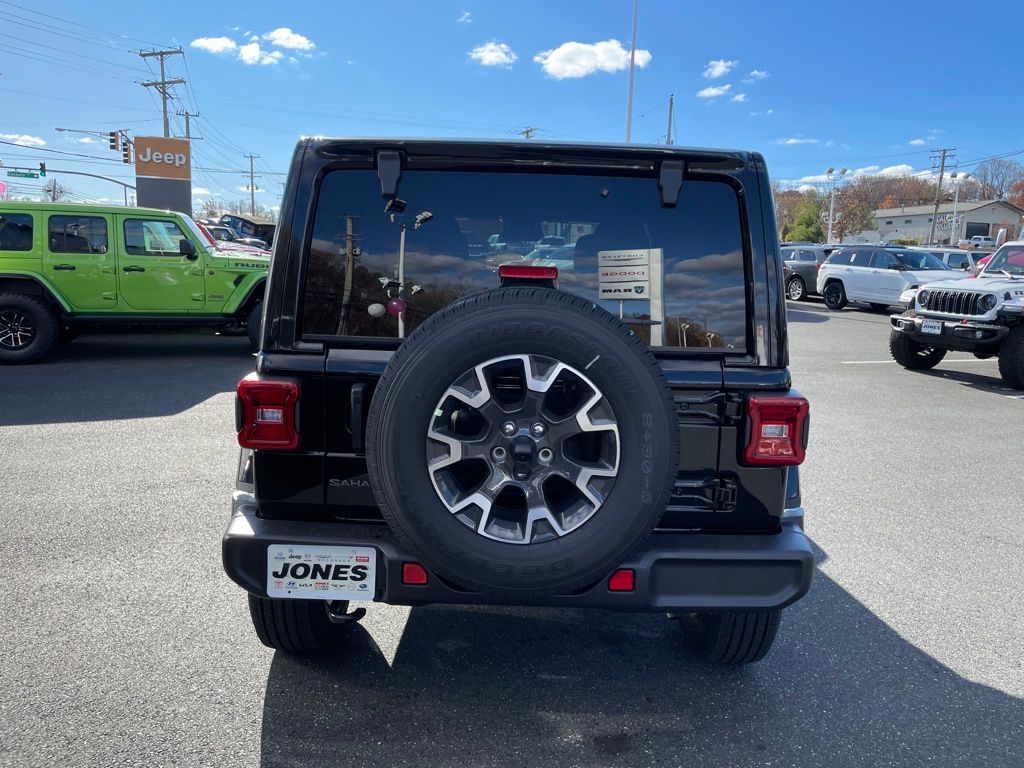 2026 Jeep Wrangler 4-Door Sahara - Photo 6