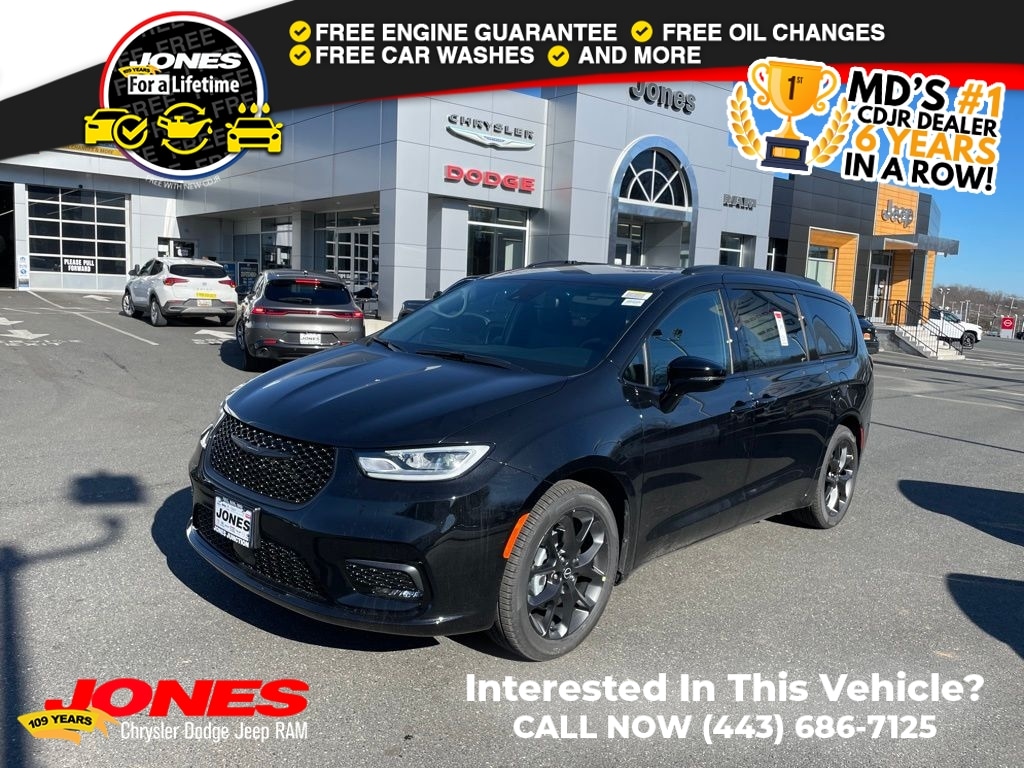 2026 Chrysler Pacifica Select