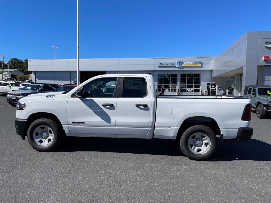 New 2027 Ram 1500 TRADESMAN QUAD CAB 4X4 6'4 BOX Pickup