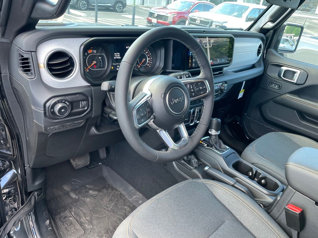 2026 Jeep Wrangler 4-Door Sahara - Photo 9