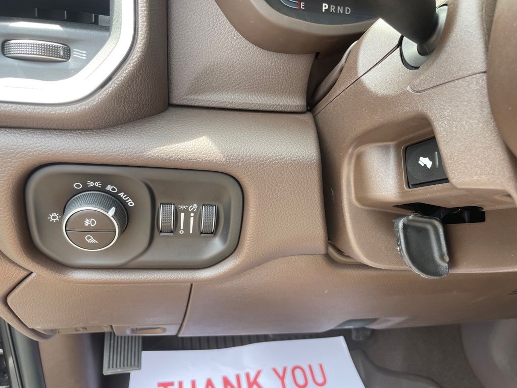 2026 RAM 3500 Laramie - Photo 16