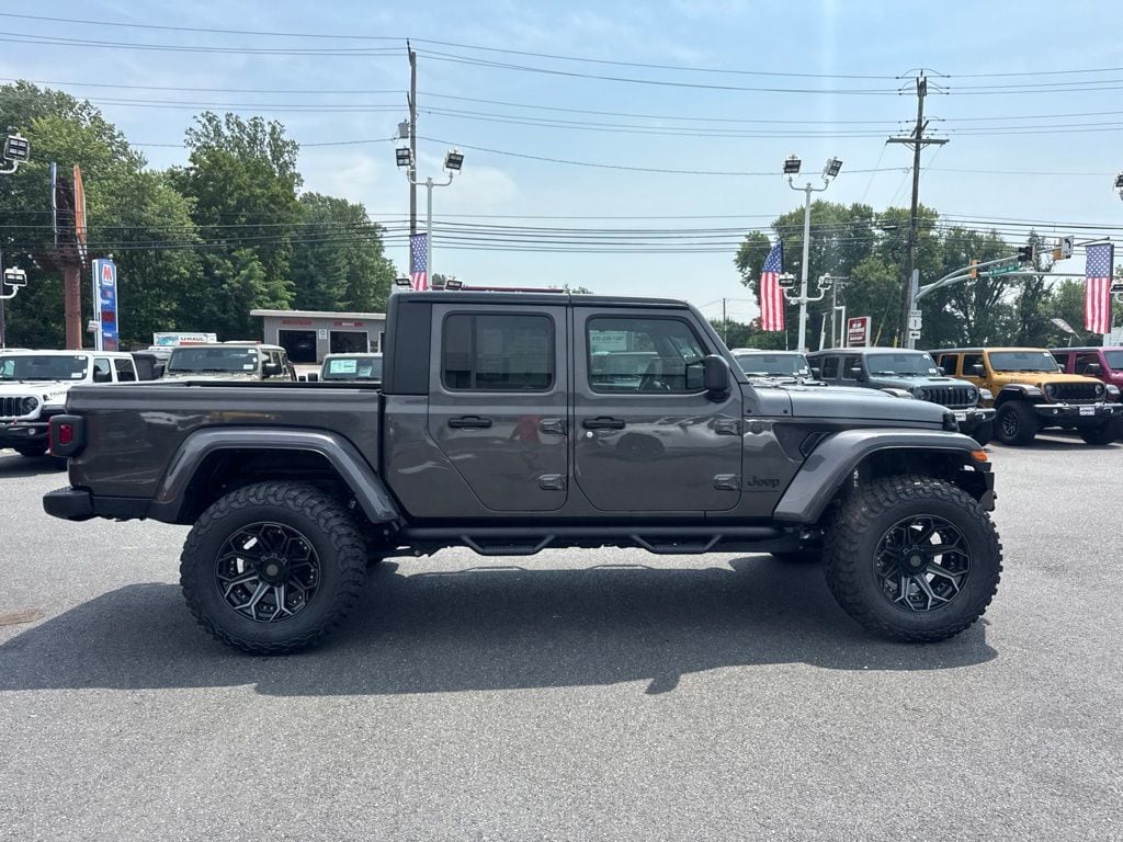 New 2026 Jeep Gladiator Sport S Pickup