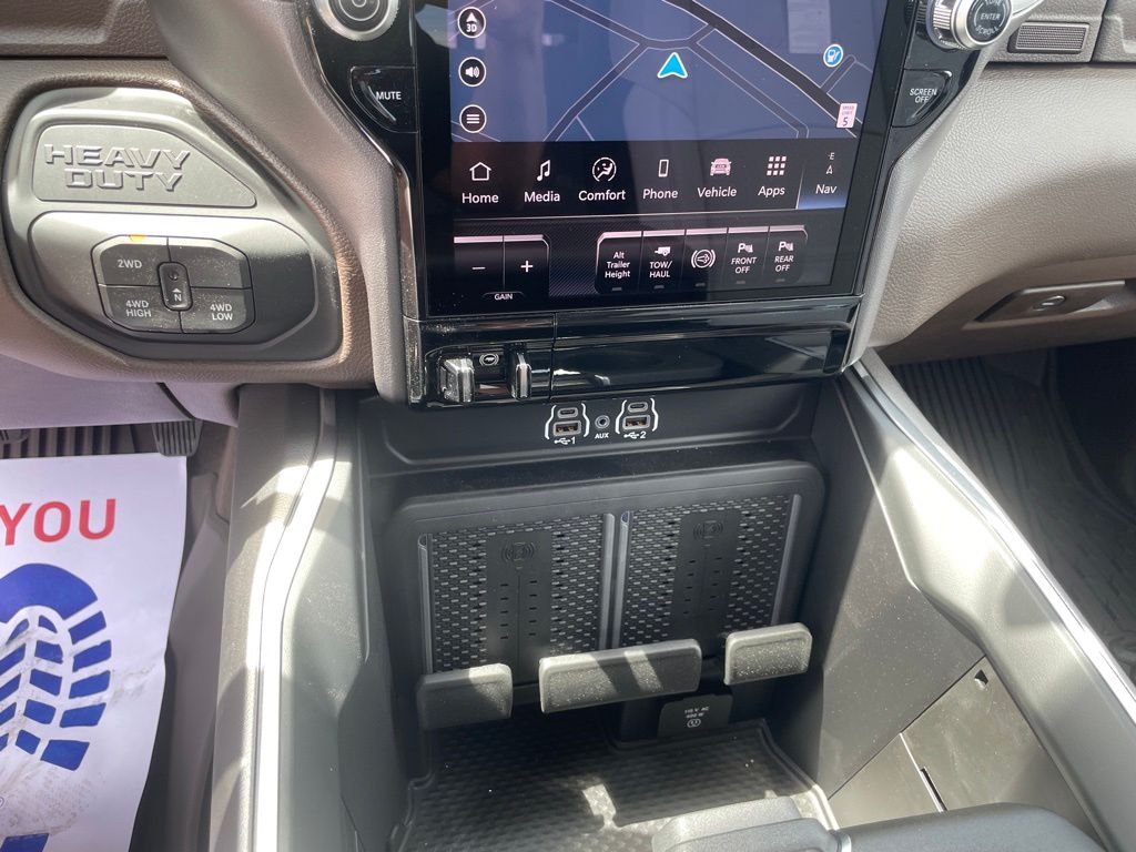 2026 RAM 3500 Laramie - Photo 20