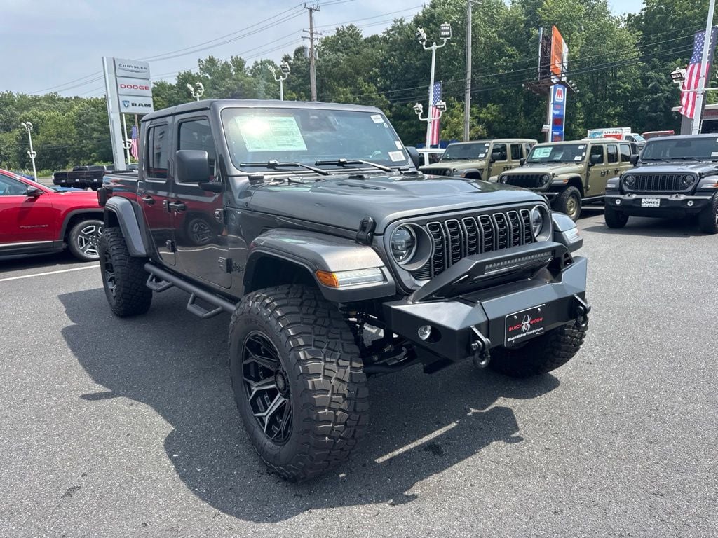 New 2026 Jeep Gladiator Sport S Pickup