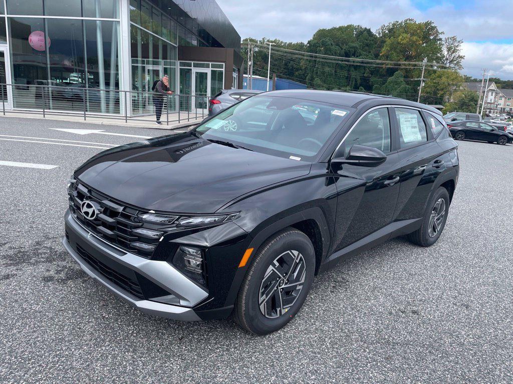 New 2026 Hyundai Tucson Hybrid SE SUV