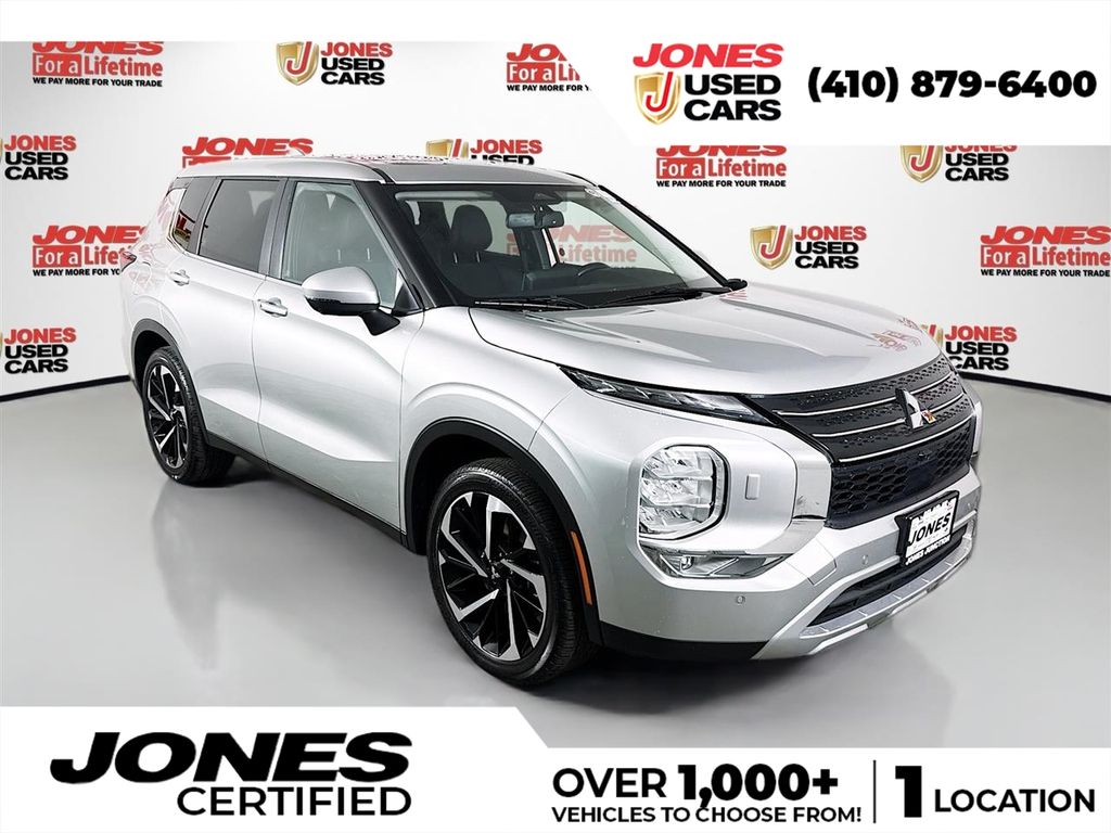 2024 Mitsubishi Outlander SE