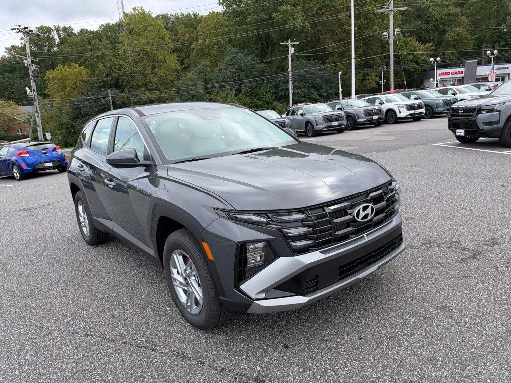 New 2026 Hyundai Tucson SE AWD SUV