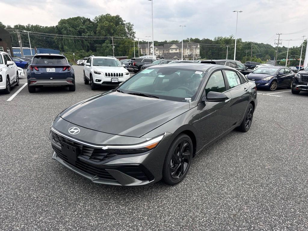 New 2026 Hyundai Elantra SEL Sport Sedan
