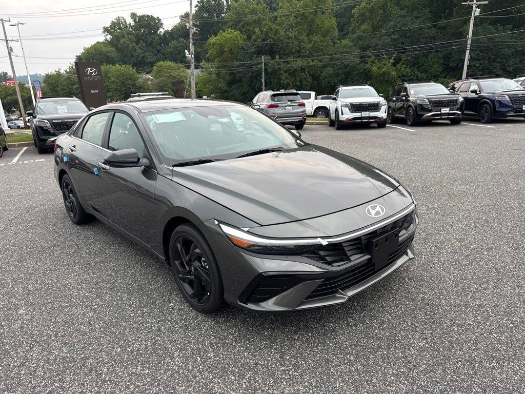 New 2026 Hyundai Elantra SEL Sport Sedan