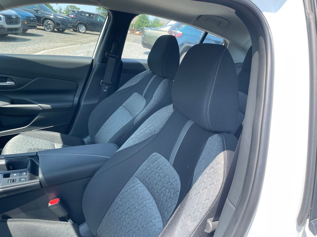 2026 Nissan Sentra SV - Photo 9