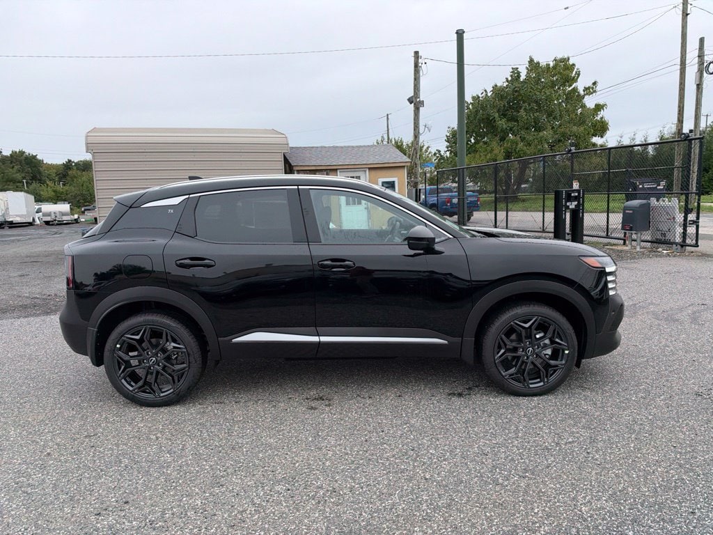 New 2027 Nissan Kicks SR SUV