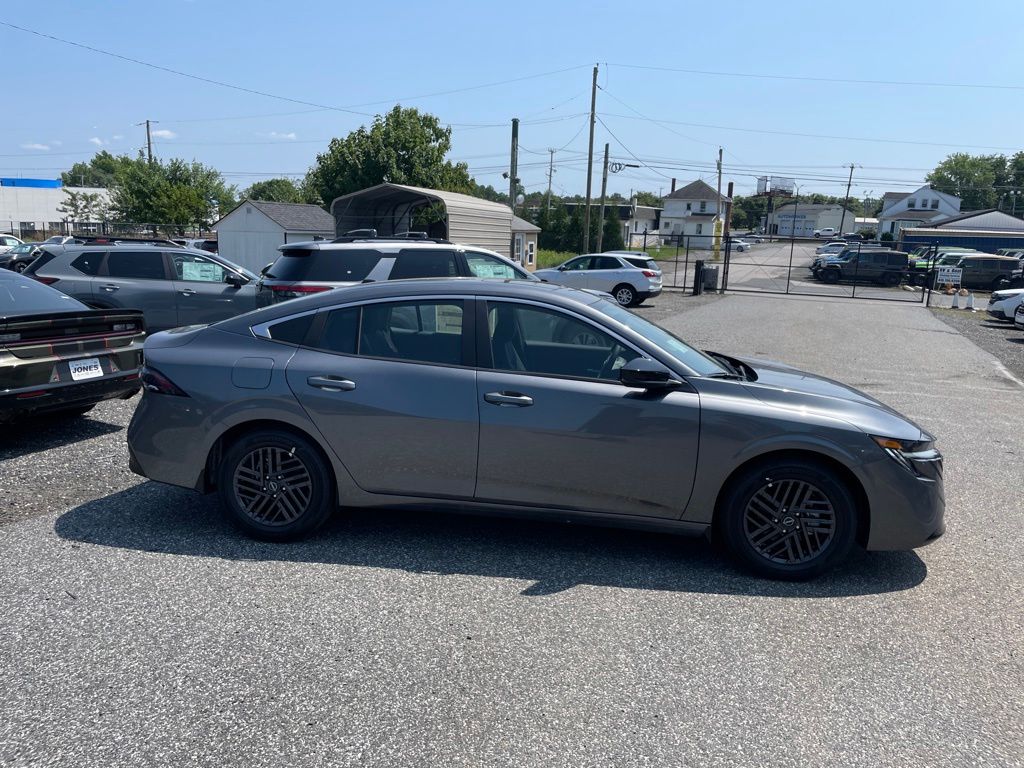 2026 Nissan Sentra SV - Photo 4