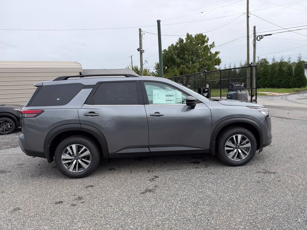 New 2026 Nissan Pathfinder SL SUV