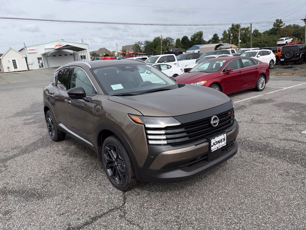 New 2027 Nissan Kicks SR SUV