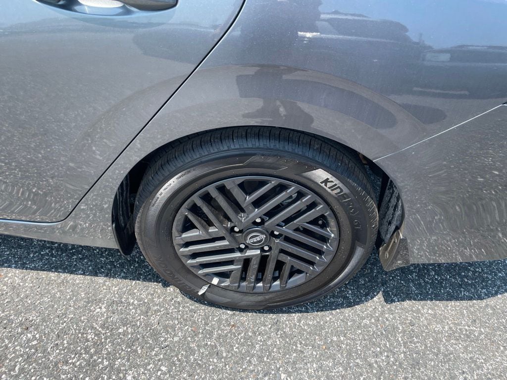 2026 Nissan Sentra SV - Photo 6
