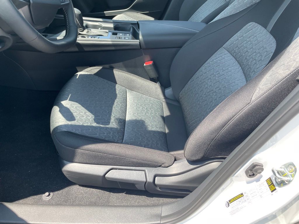 2026 Nissan Sentra SV - Photo 10