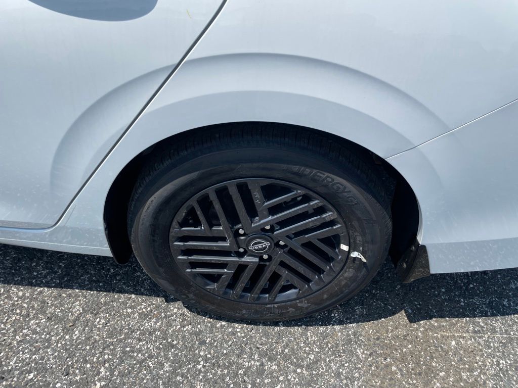 2026 Nissan Sentra SV - Photo 6