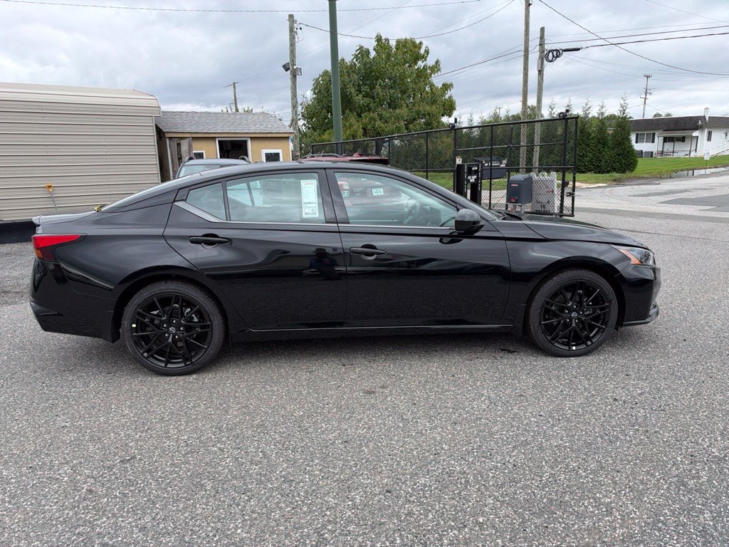 New 2026 Nissan Altima SR Sedan