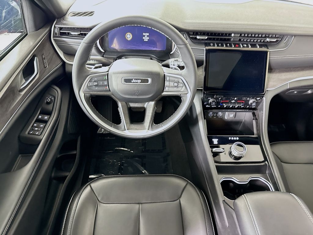 Used 2024 Jeep Grand Cherokee Limited SUV