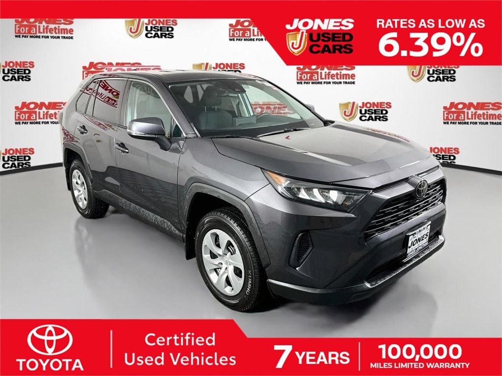 2022 Toyota RAV4 LE