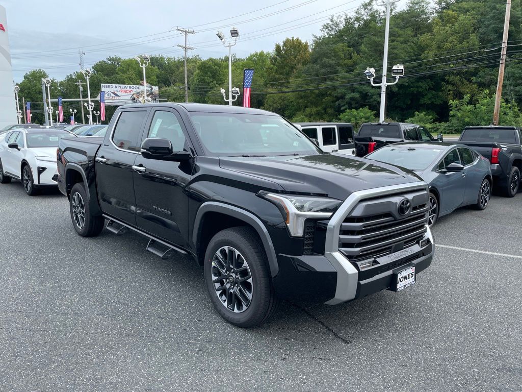 New 2026 Toyota Tundra Limited LIMITED CREWMAX 5.5