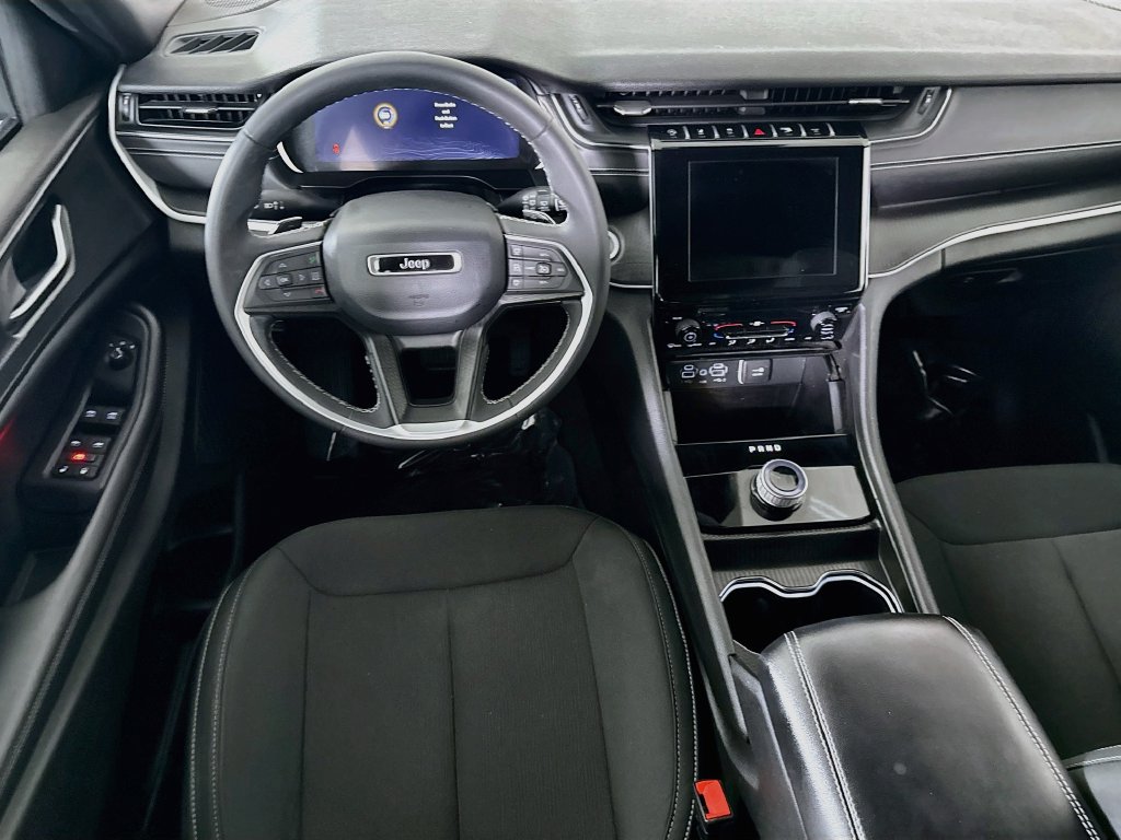Certified 2024 Jeep Grand Cherokee L Laredo SUV