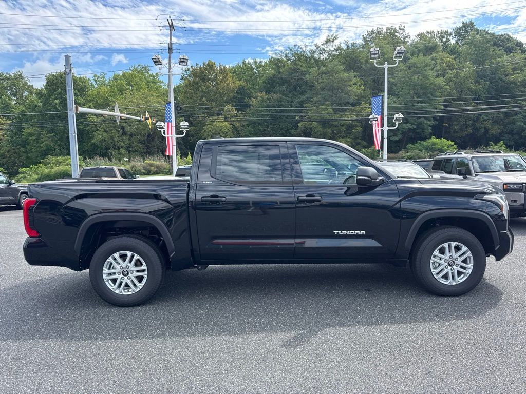 New 2026 Toyota Tundra SR5 SR5 CREWMAX 5.5