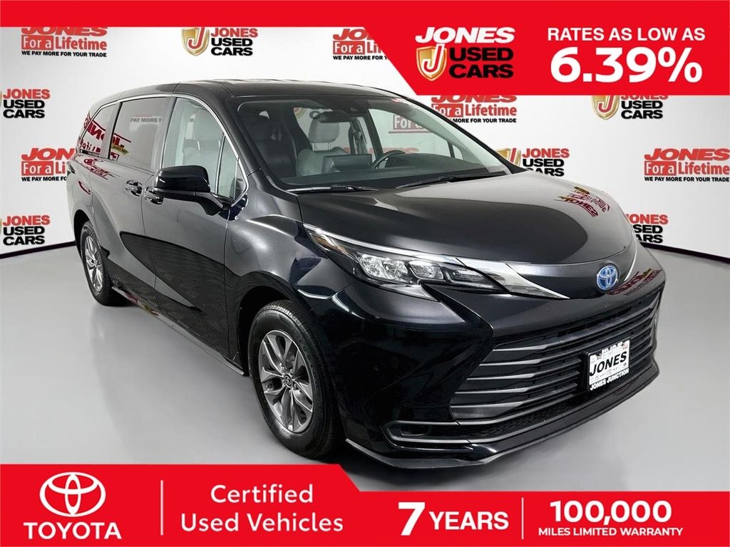 Certified 2024 Toyota Sienna LE Van Passenger Van