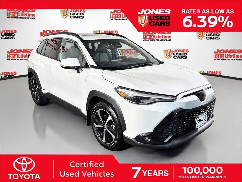  Toyota Corolla Cross Hybrid
