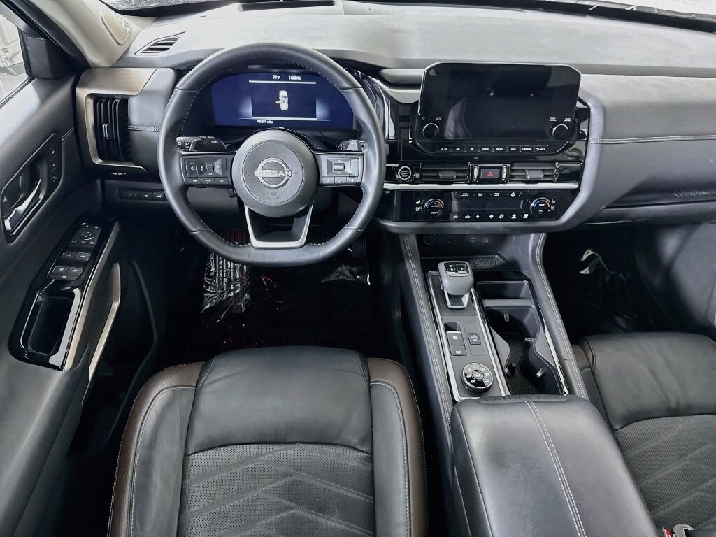 Used 2024 Nissan Pathfinder Platinum SUV