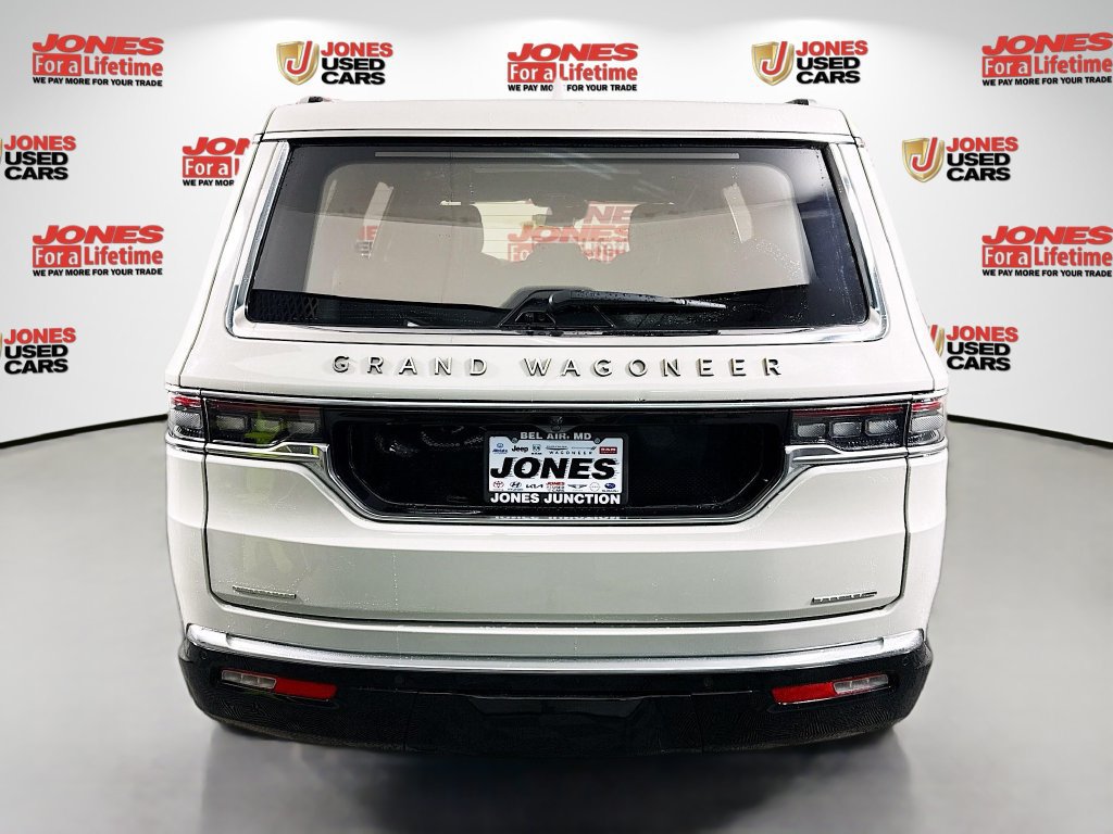2022 Jeep Grand Wagoneer Series III - Photo 17