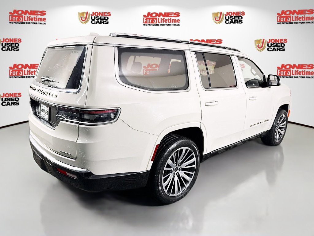 2022 Jeep Grand Wagoneer Series III - Photo 18