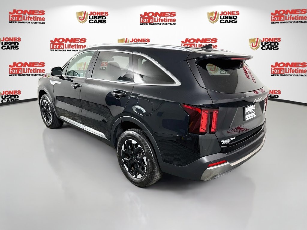 Certified 2025 Kia Sorento S SUV
