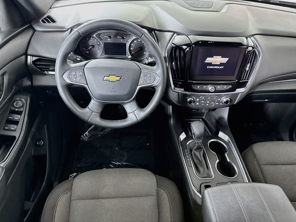 Used 2023 Chevrolet Traverse LT SUV