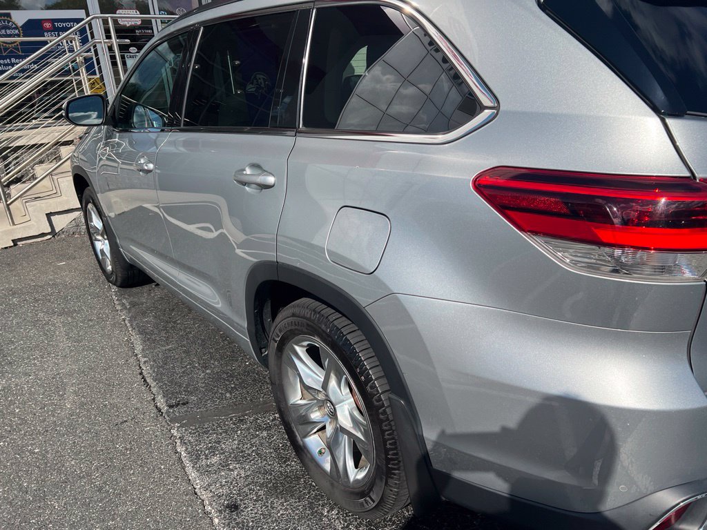 Used 2018 Toyota Highlander Limited SUV