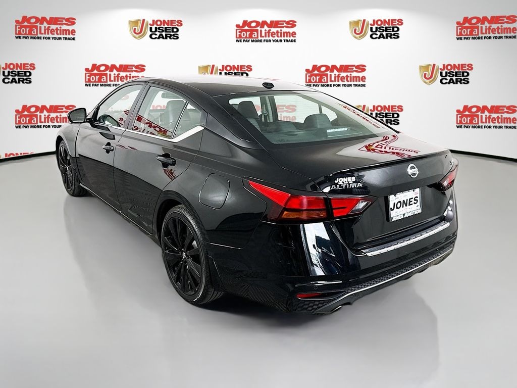 Used 2021 Nissan Altima 2.5 SR Sedan