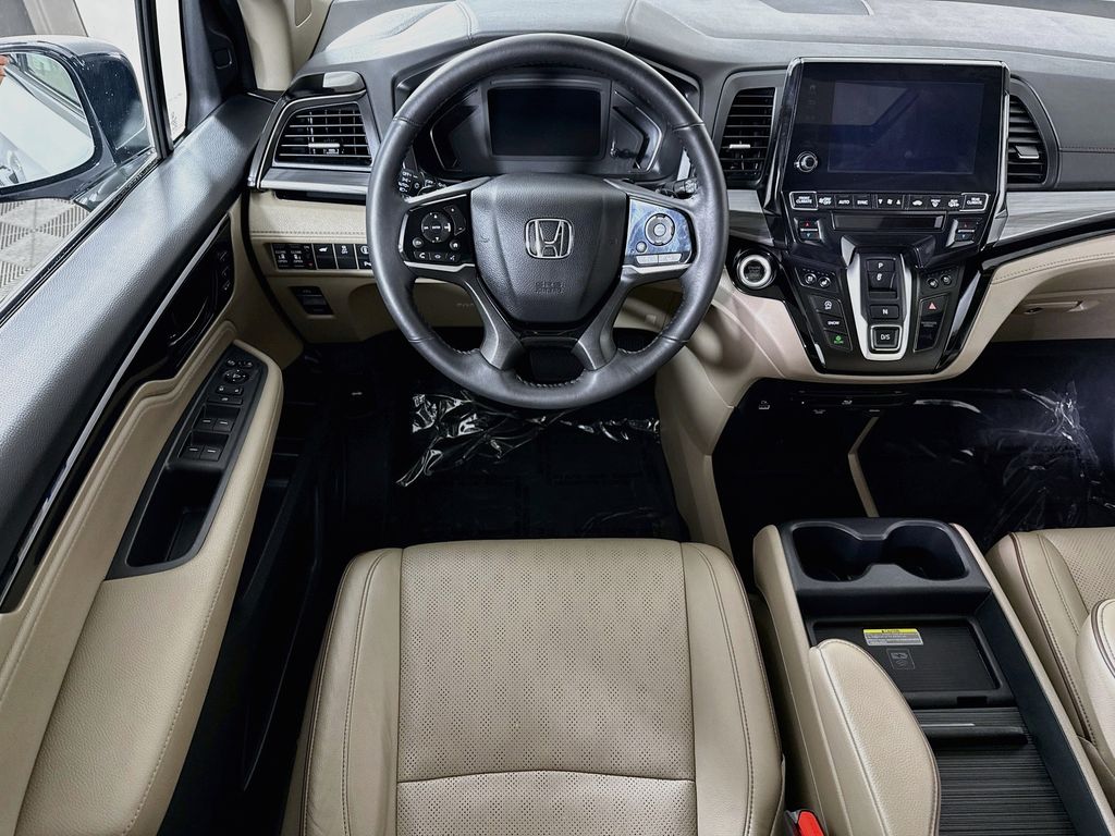 Used 2024 Honda Odyssey Elite Minivan/Van