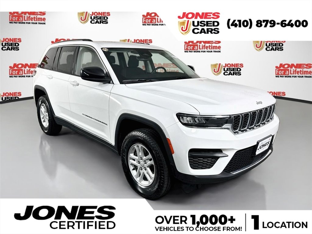Used 2023 Jeep Grand Cherokee Laredo SUV