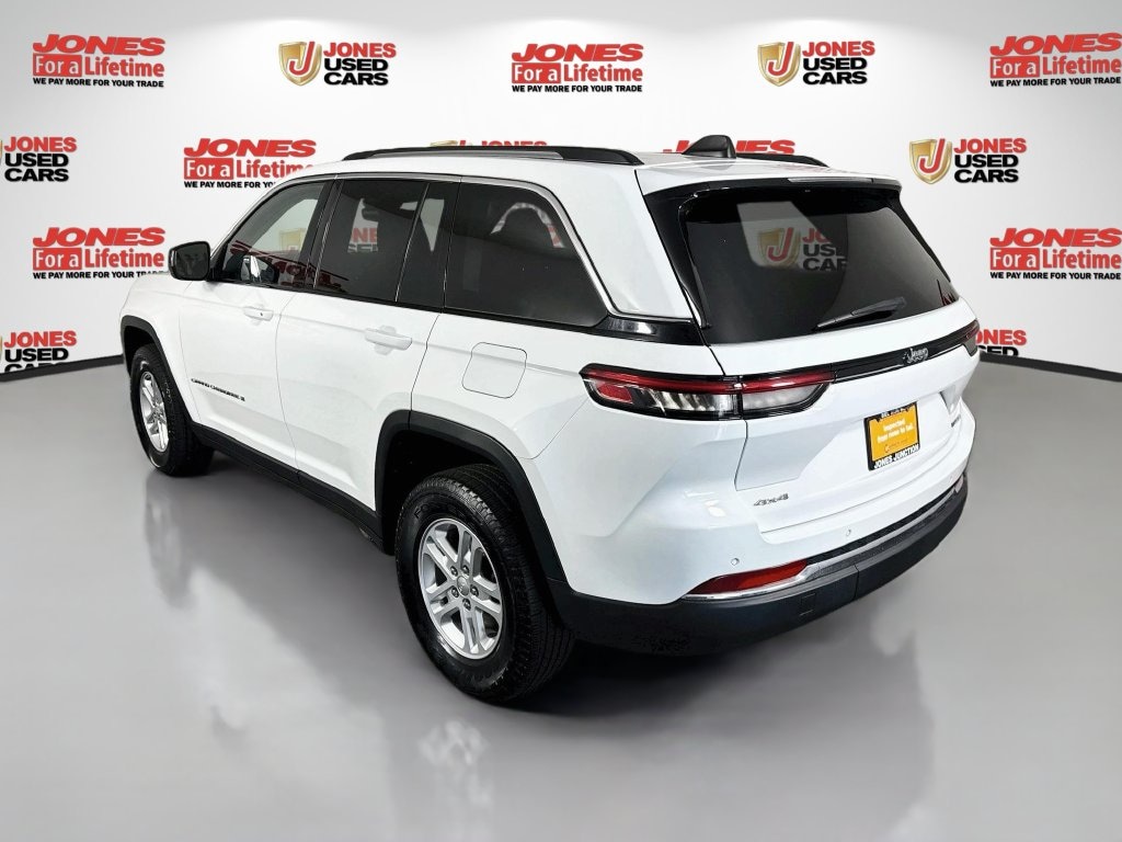 Used 2023 Jeep Grand Cherokee Laredo SUV