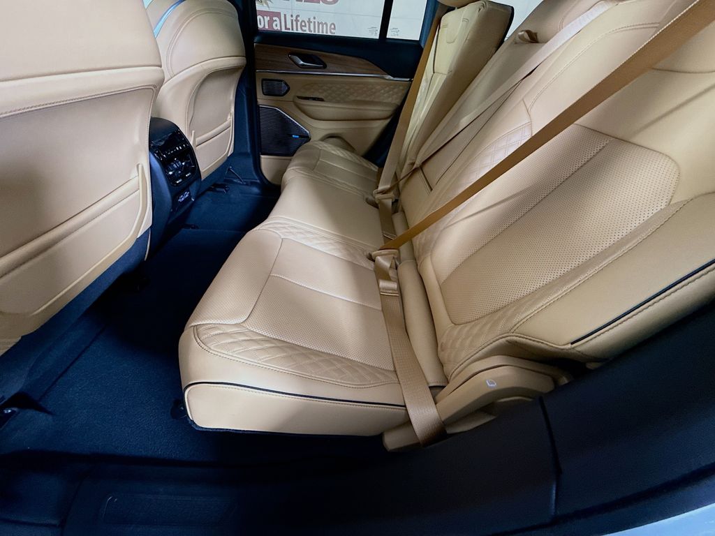 2025 Jeep Grand Cherokee Summit Reserve 4xe - Photo 28