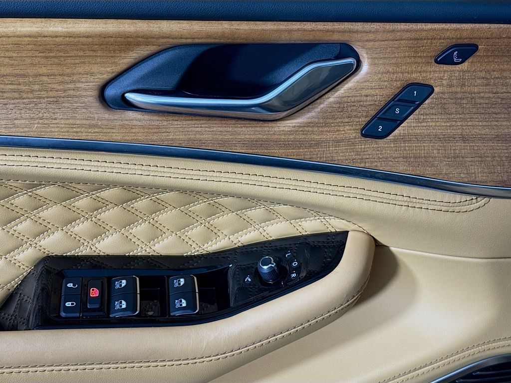 2025 Jeep Grand Cherokee Summit Reserve 4xe - Photo 24