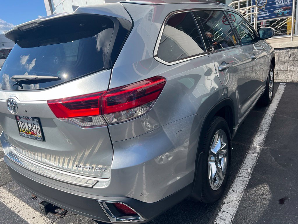 Used 2018 Toyota Highlander Limited SUV