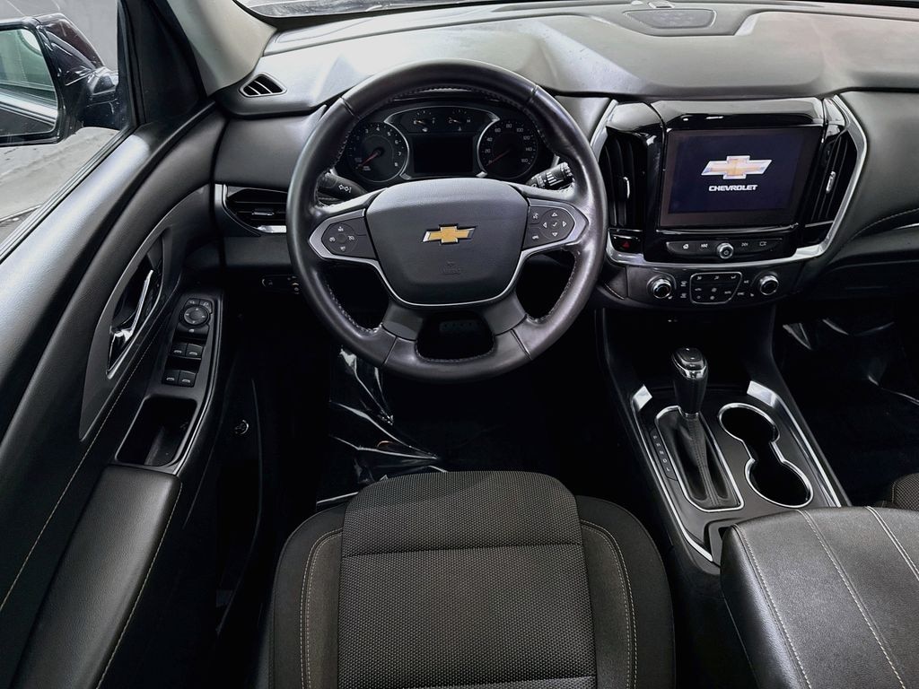 Used 2020 Chevrolet Traverse LT SUV