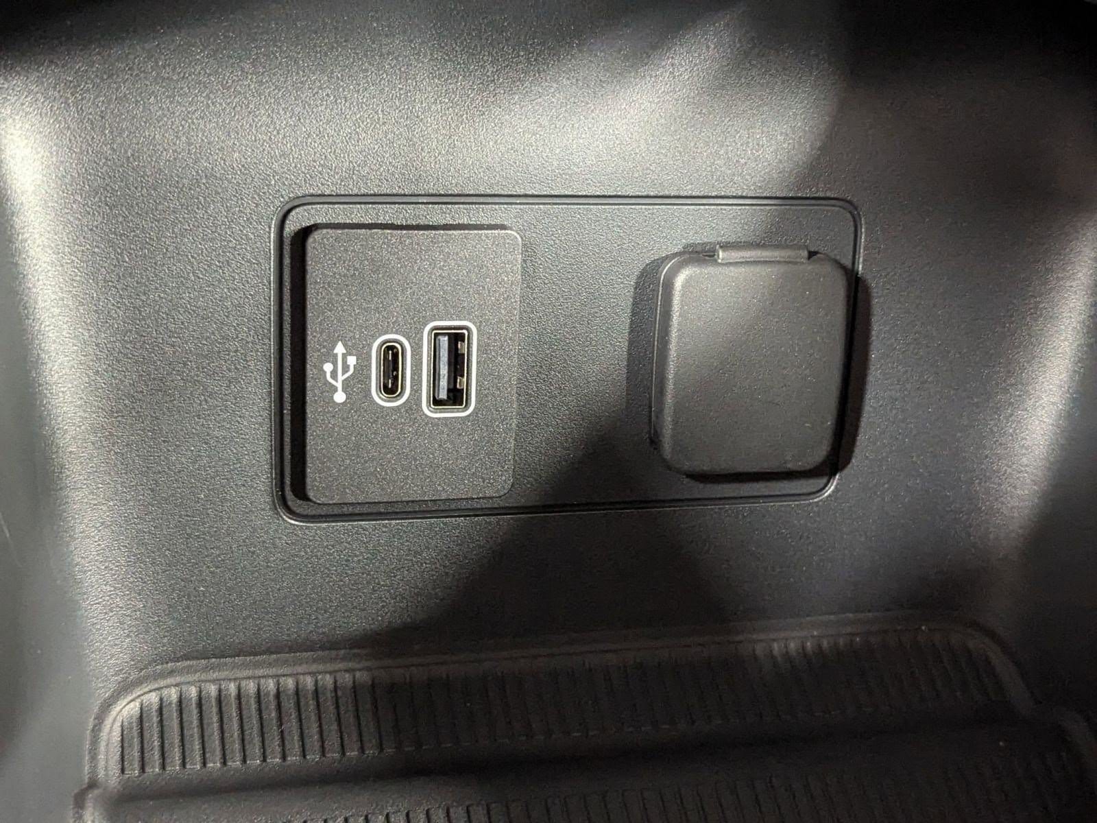 2026 Ford Explorer Active - Photo 24