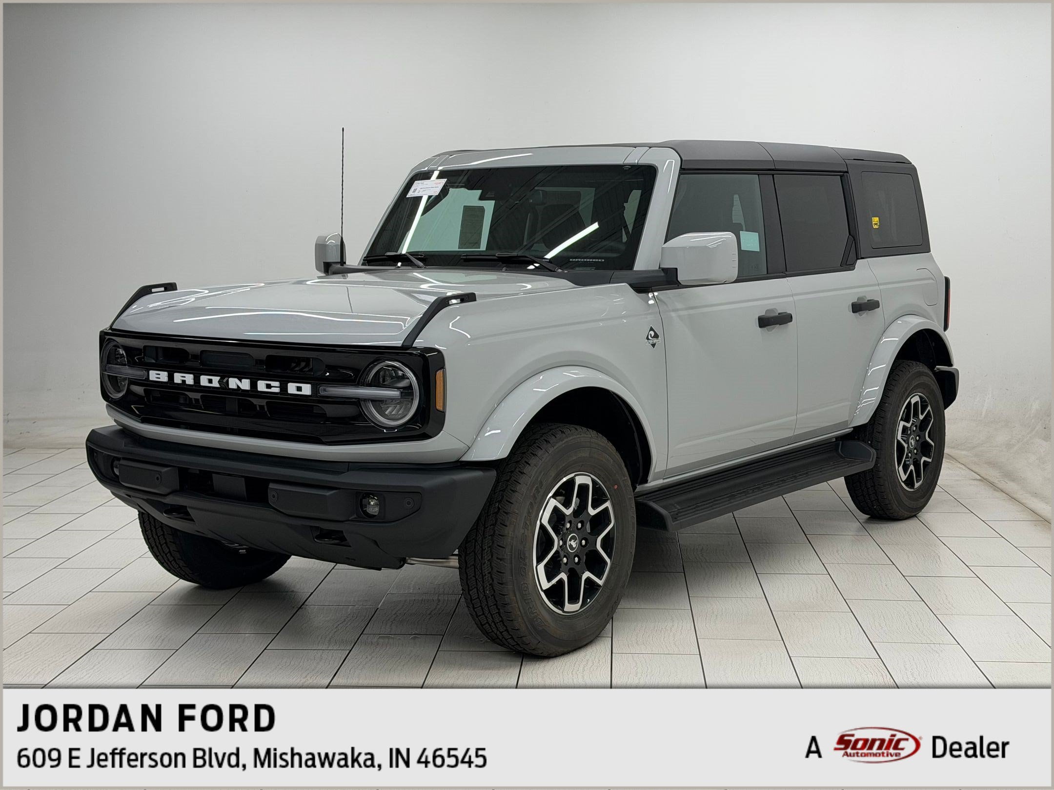 2026 Ford Bronco Outer Banks SUV