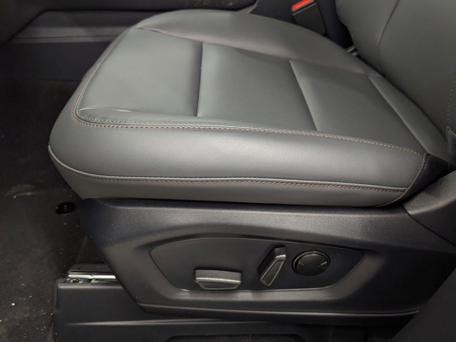 2026 Ford Explorer Active - Photo 11